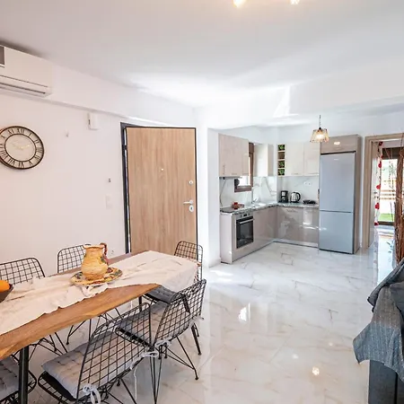 Conte By Rentalspro Services - Halkidiki *